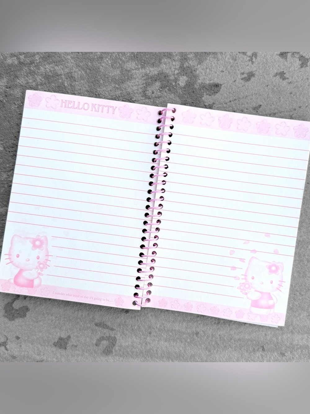 Hello Kitty Notebook - Picture 3 of 3